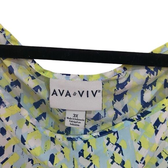 Ava & Viv geometric plus size blouse 3XL blue green short sleeve - Picture 4 of 6